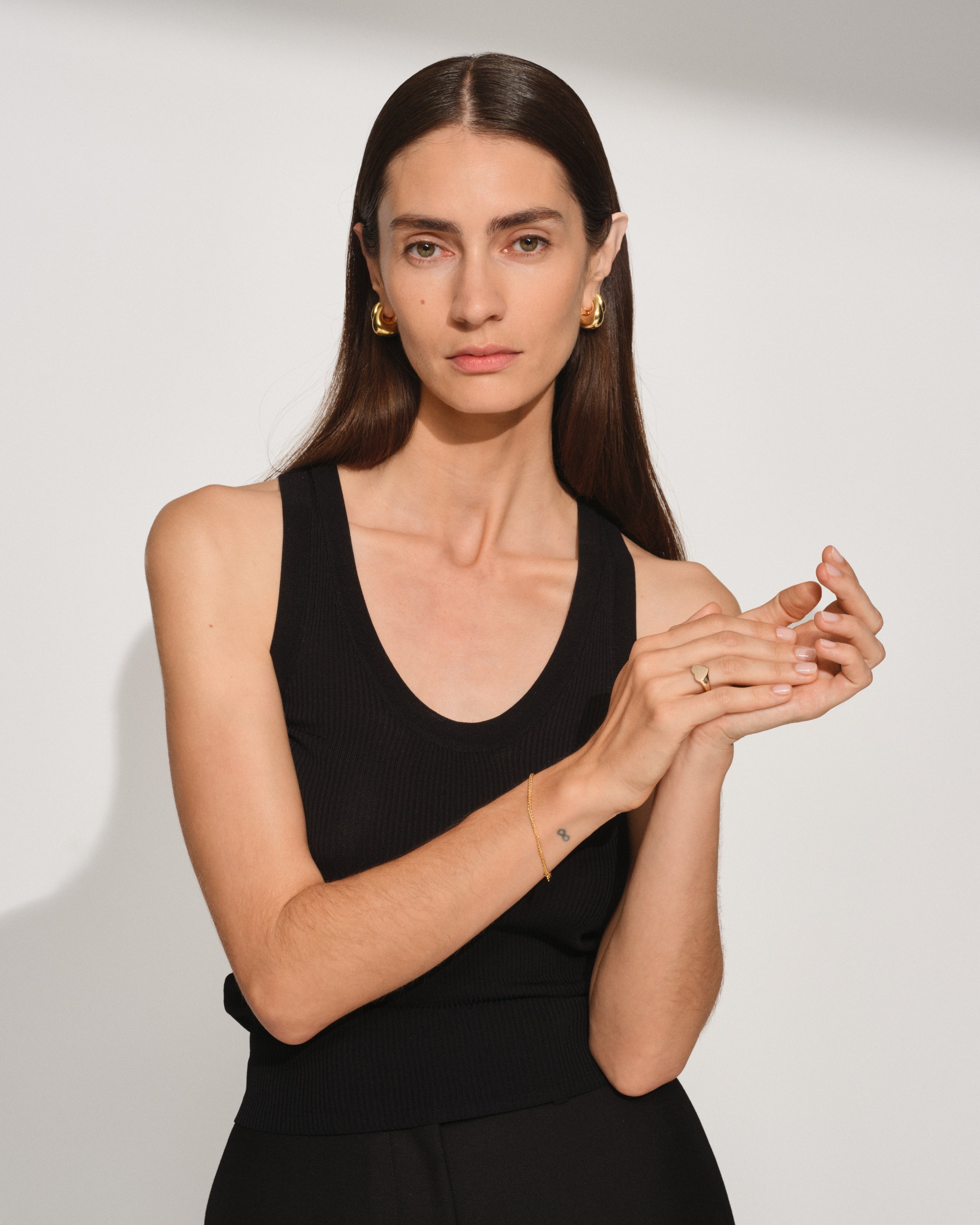 Bao Hoops Medium Gold