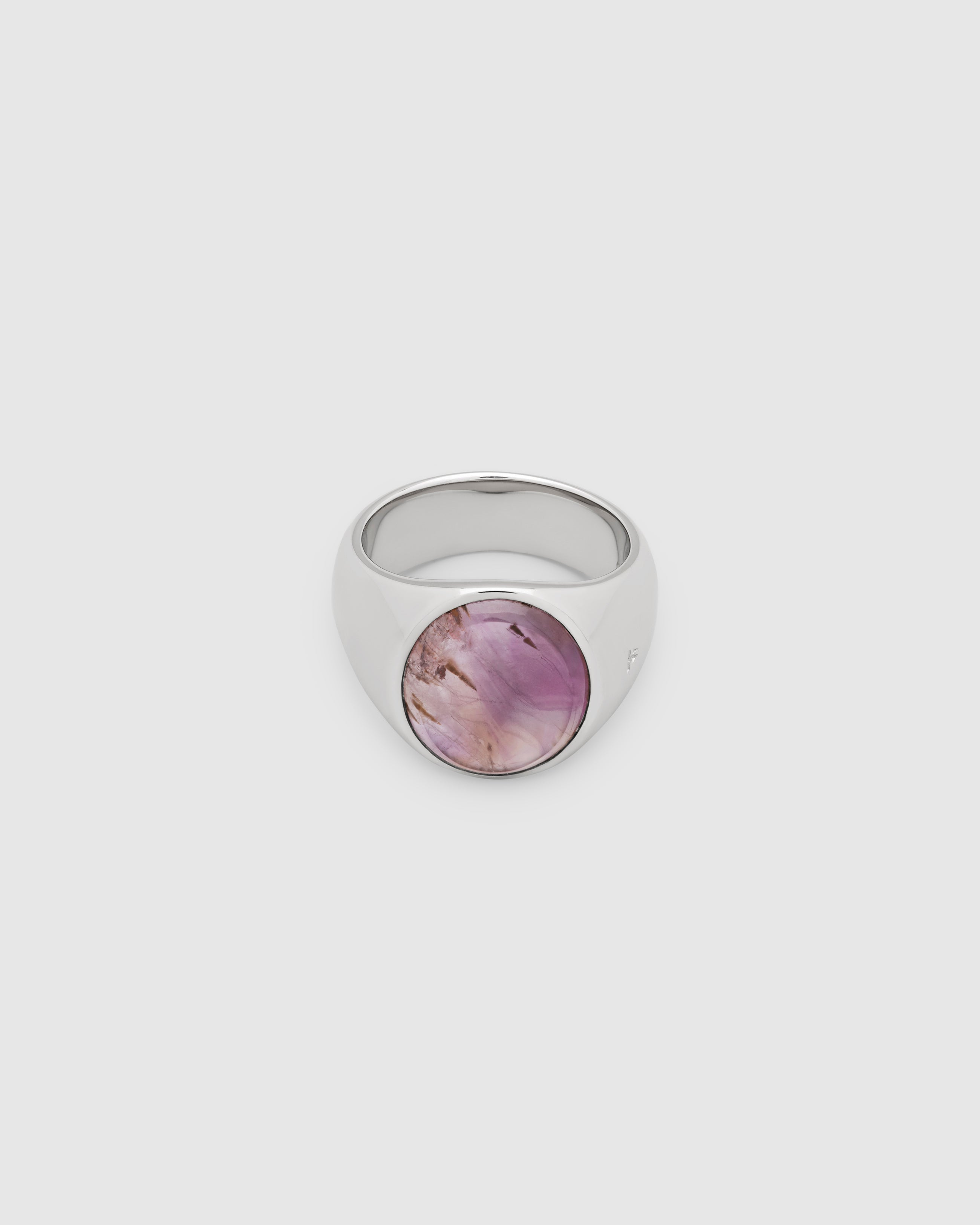 Oval Sakura – Tom Wood