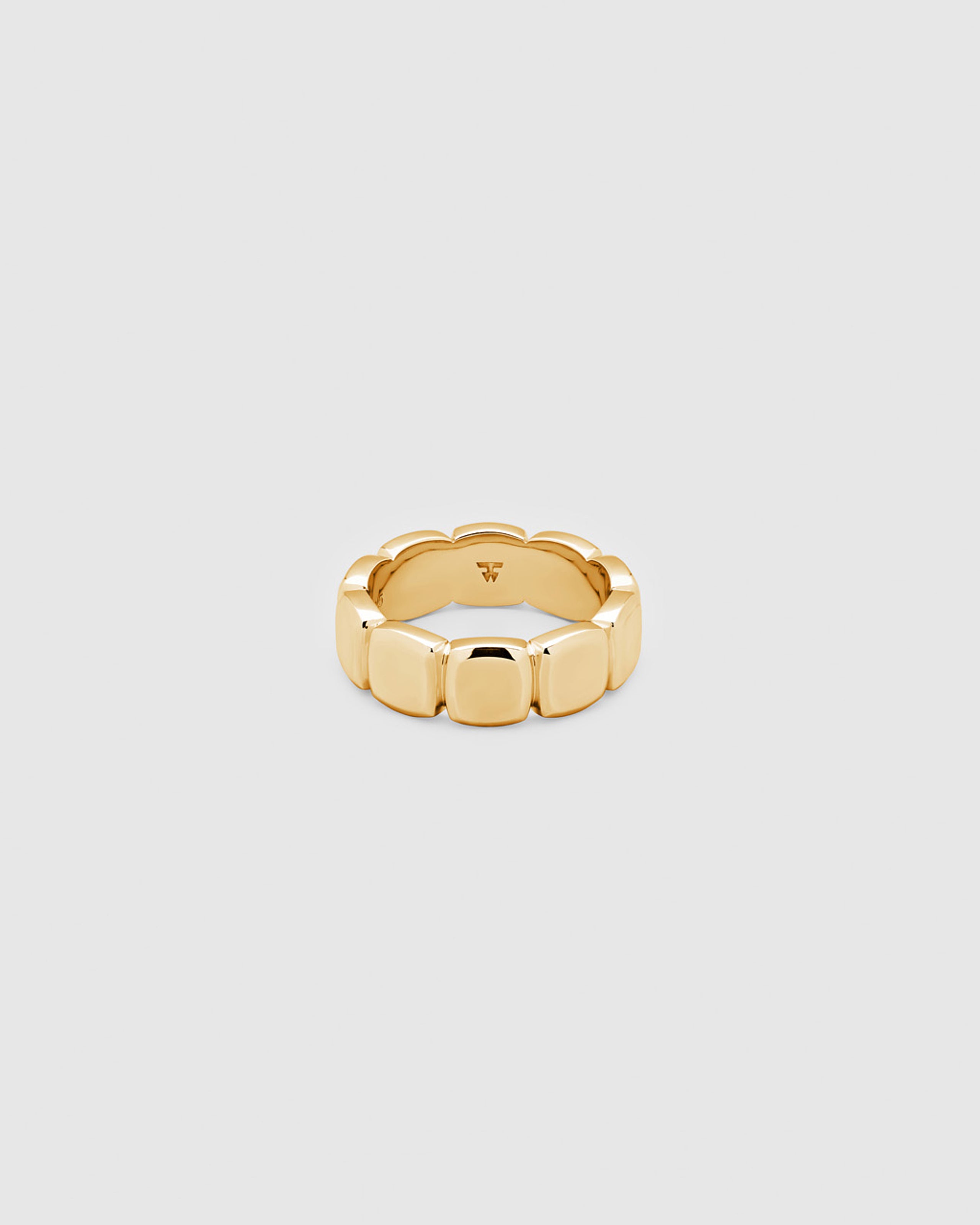Cushion Band Gold