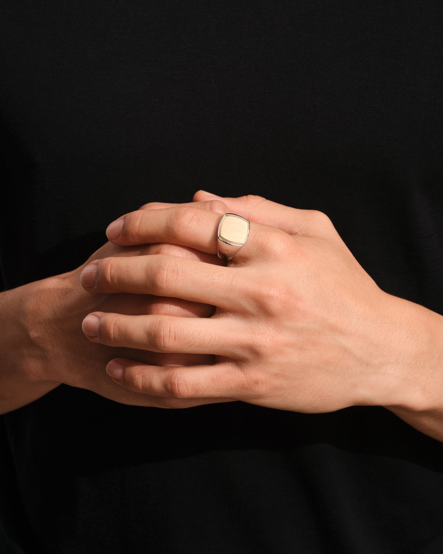 Cushion Gold Top
