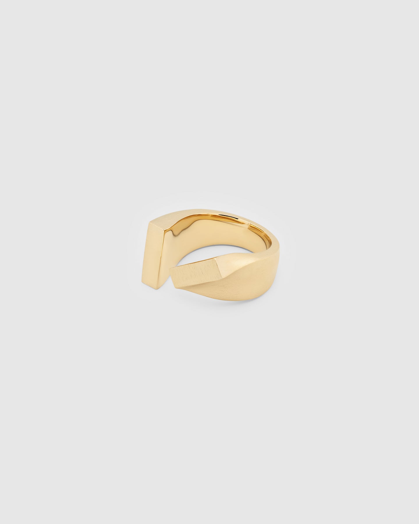 Tilt Ring Gold