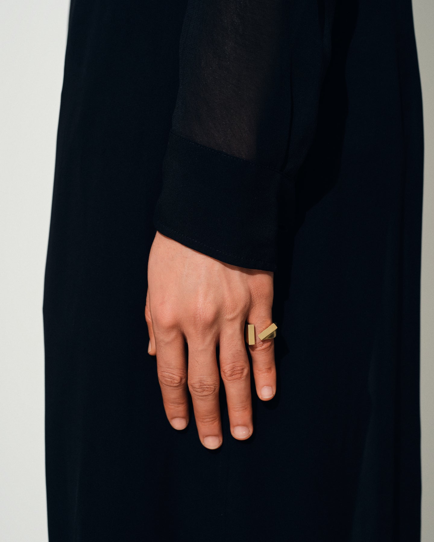 Tilt Ring Gold