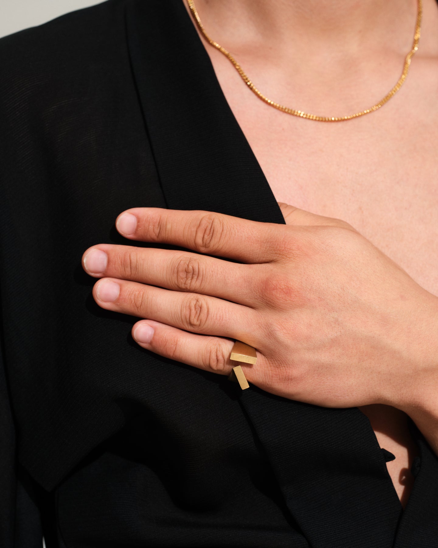 Tilt Ring Gold