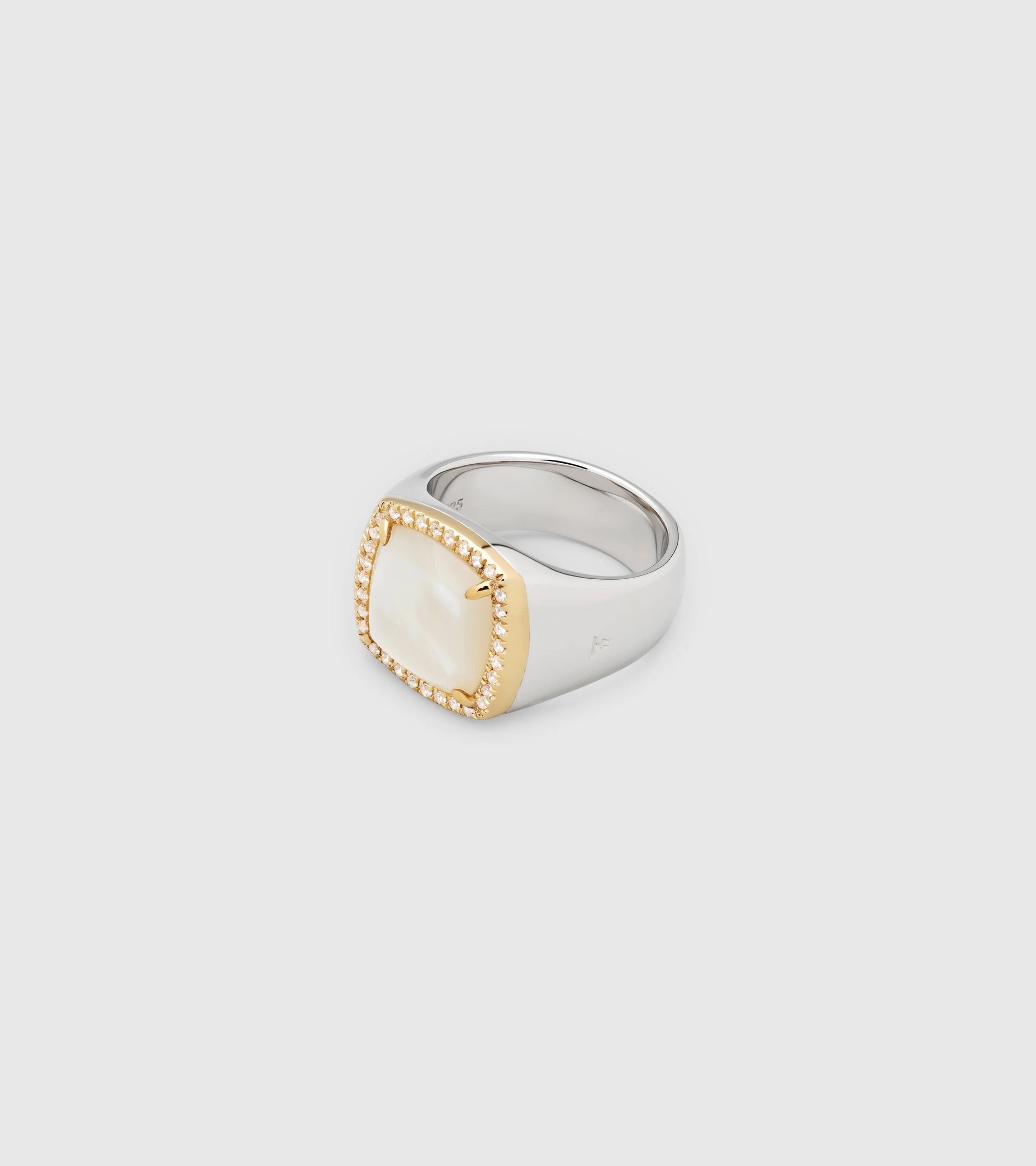 May Ring White MOP