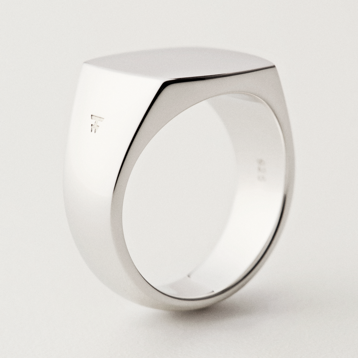 Tom Wood Signet Rings – Page 4