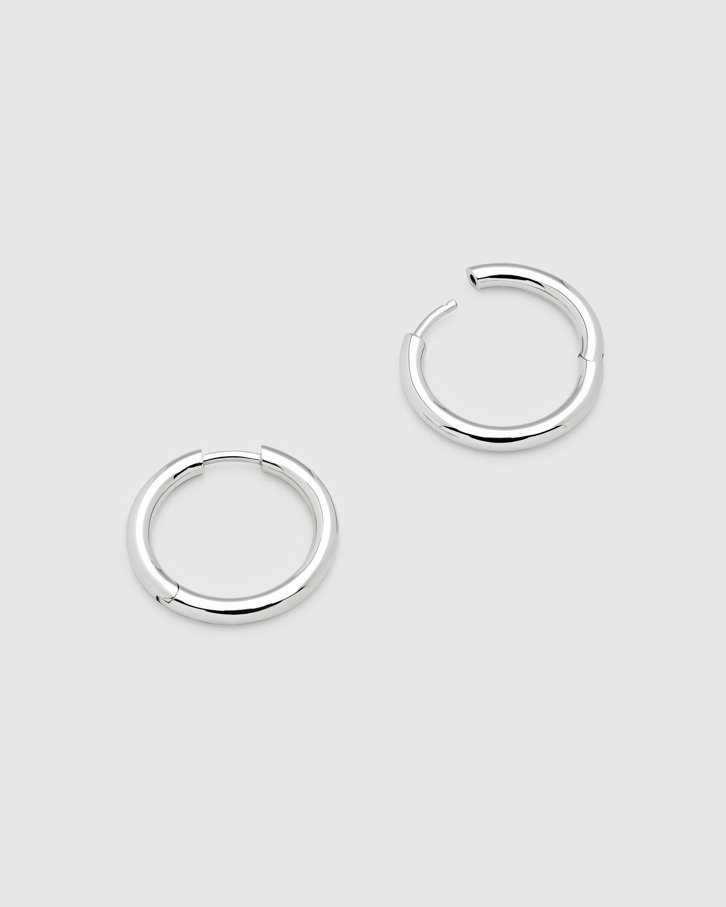 Classic Hoops Medium