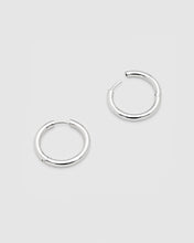 Classic Hoops Medium
