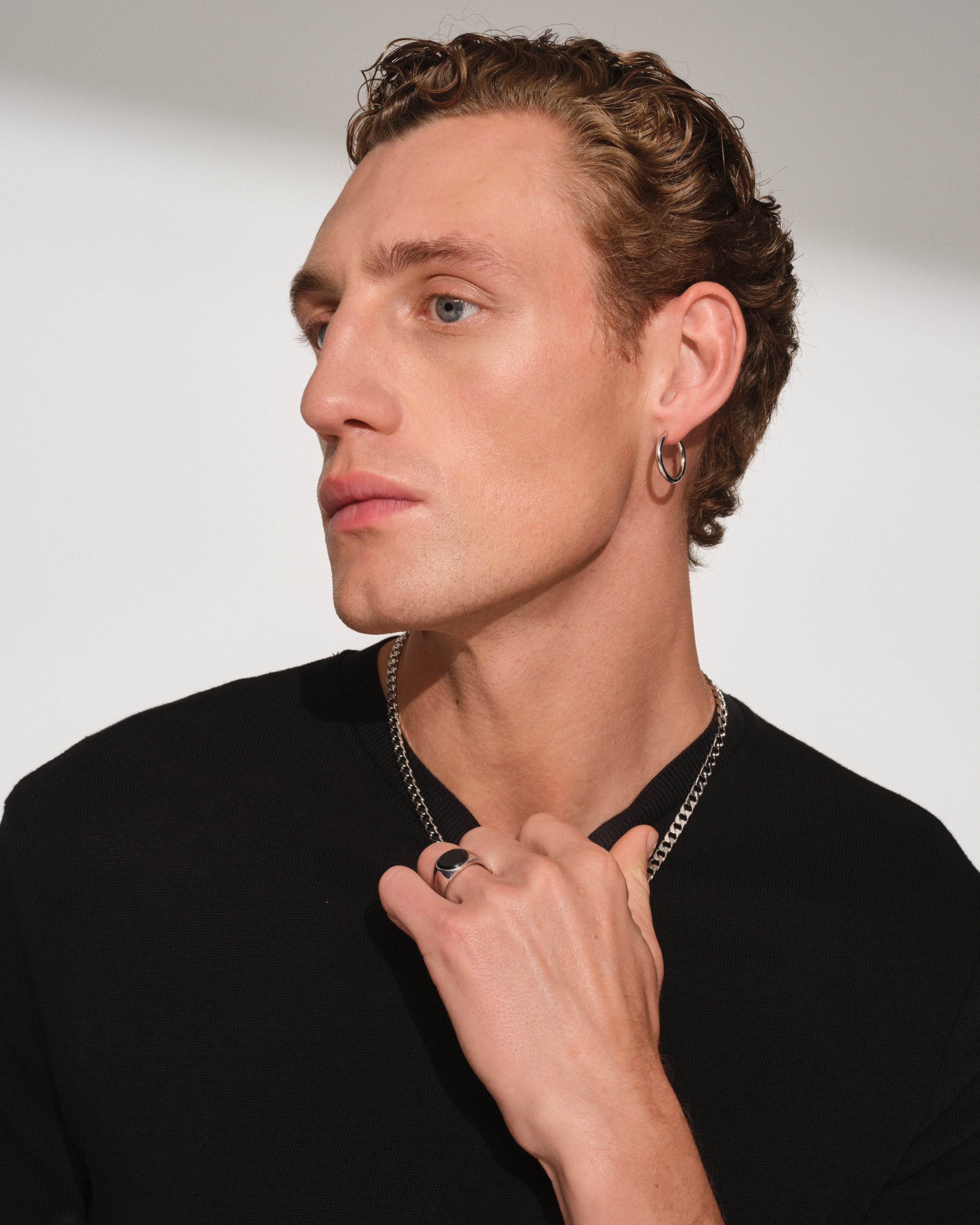 トムウッド Classic Hoop Medium シルバーフープピアス メンズ Classic Hoops Medium – Tom Wood