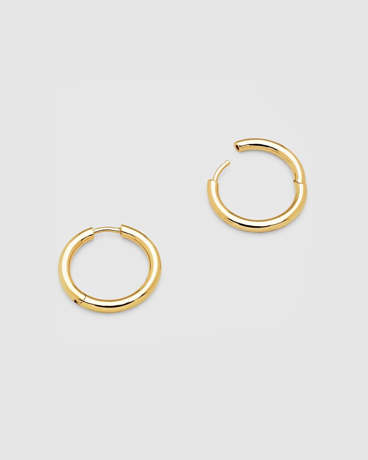 Classic Hoops Medium Gold – Tom Wood