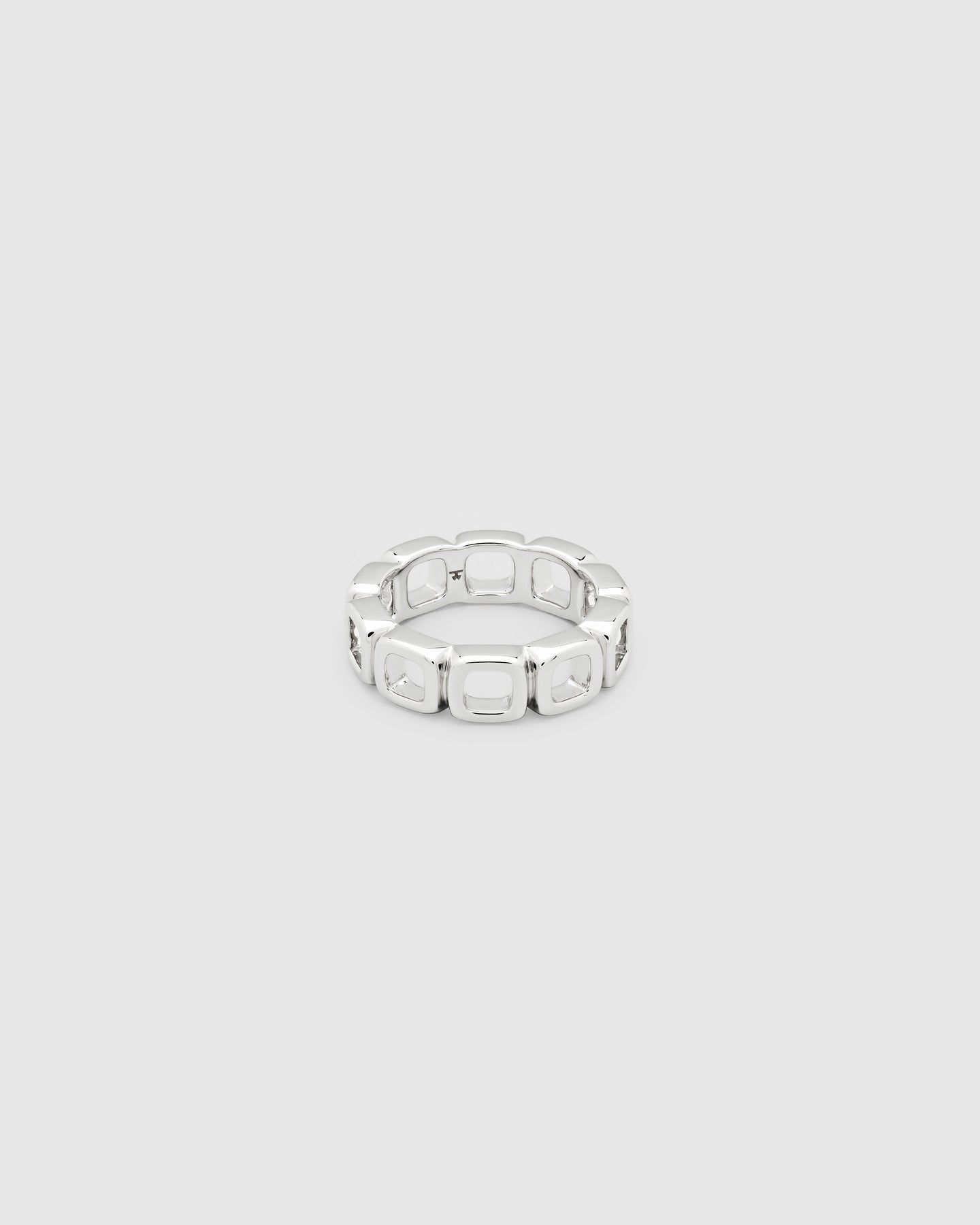 Cushion Band Open