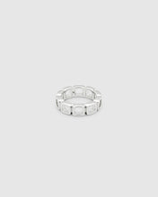 Cushion Band Open