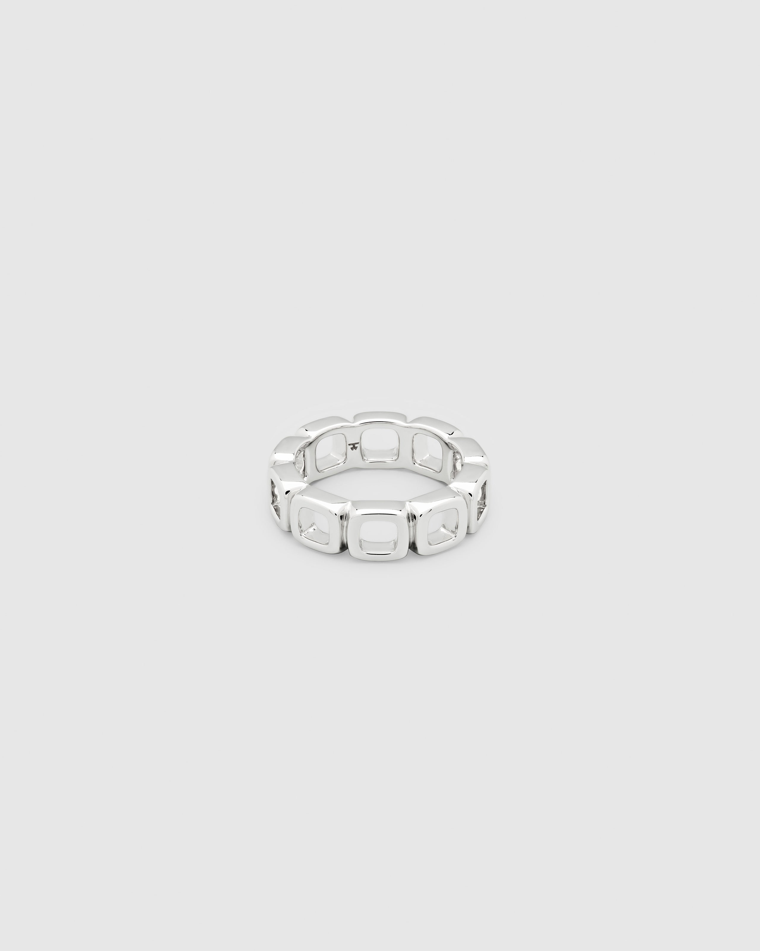 Cushion Band Open