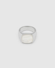 Cushion White MOP
