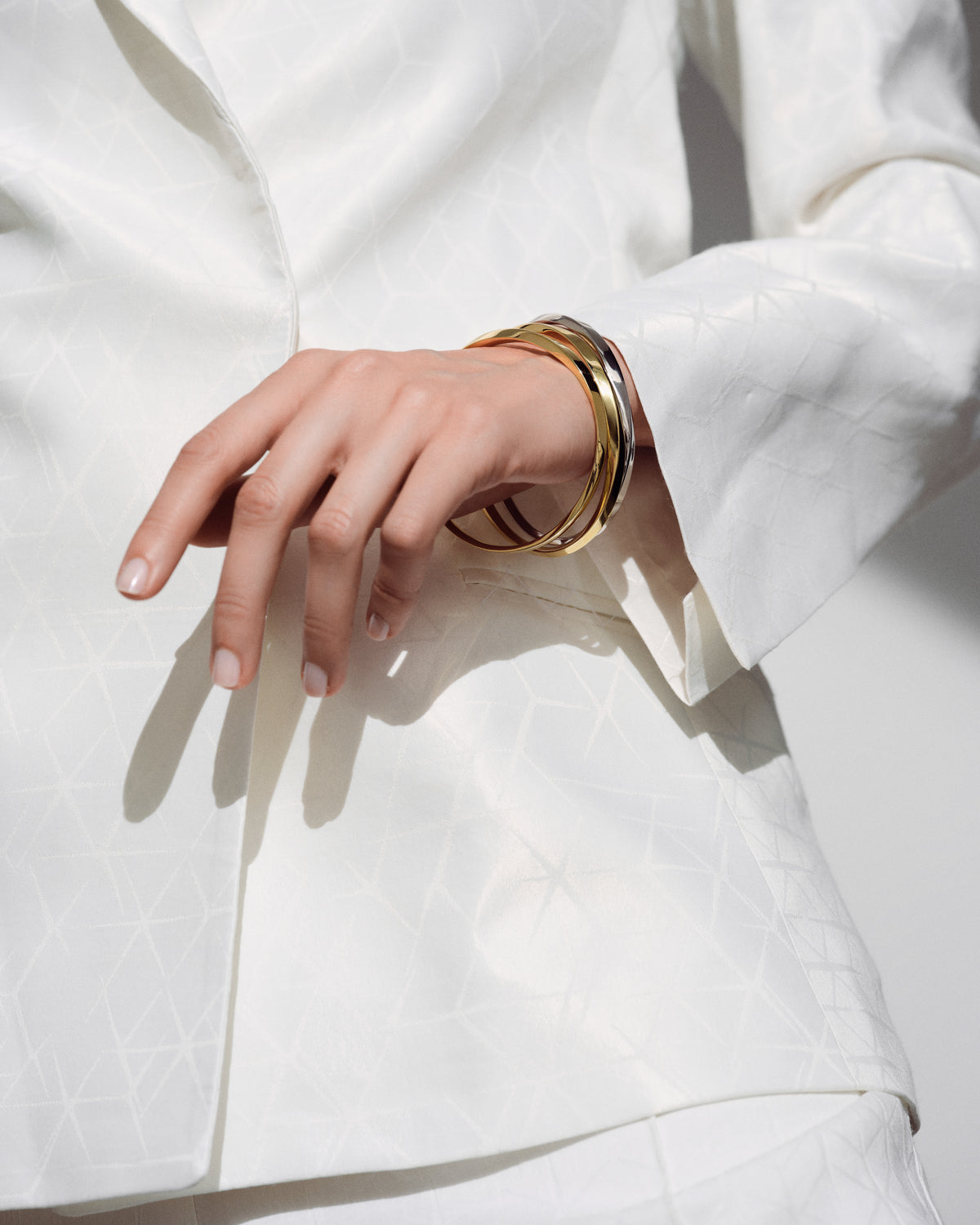 Infinity Bangle Gold