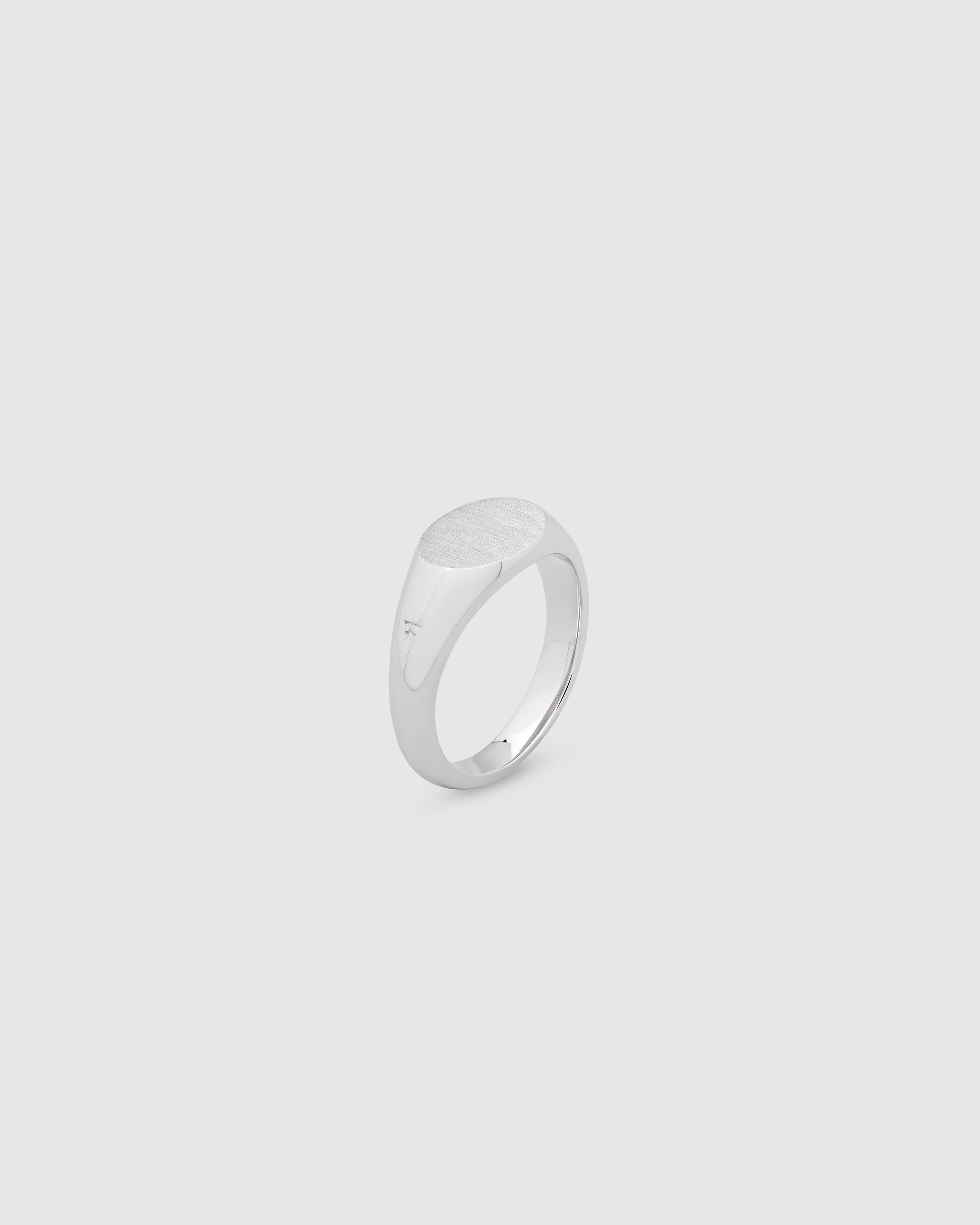 Joe Ring Satin – Tom Wood