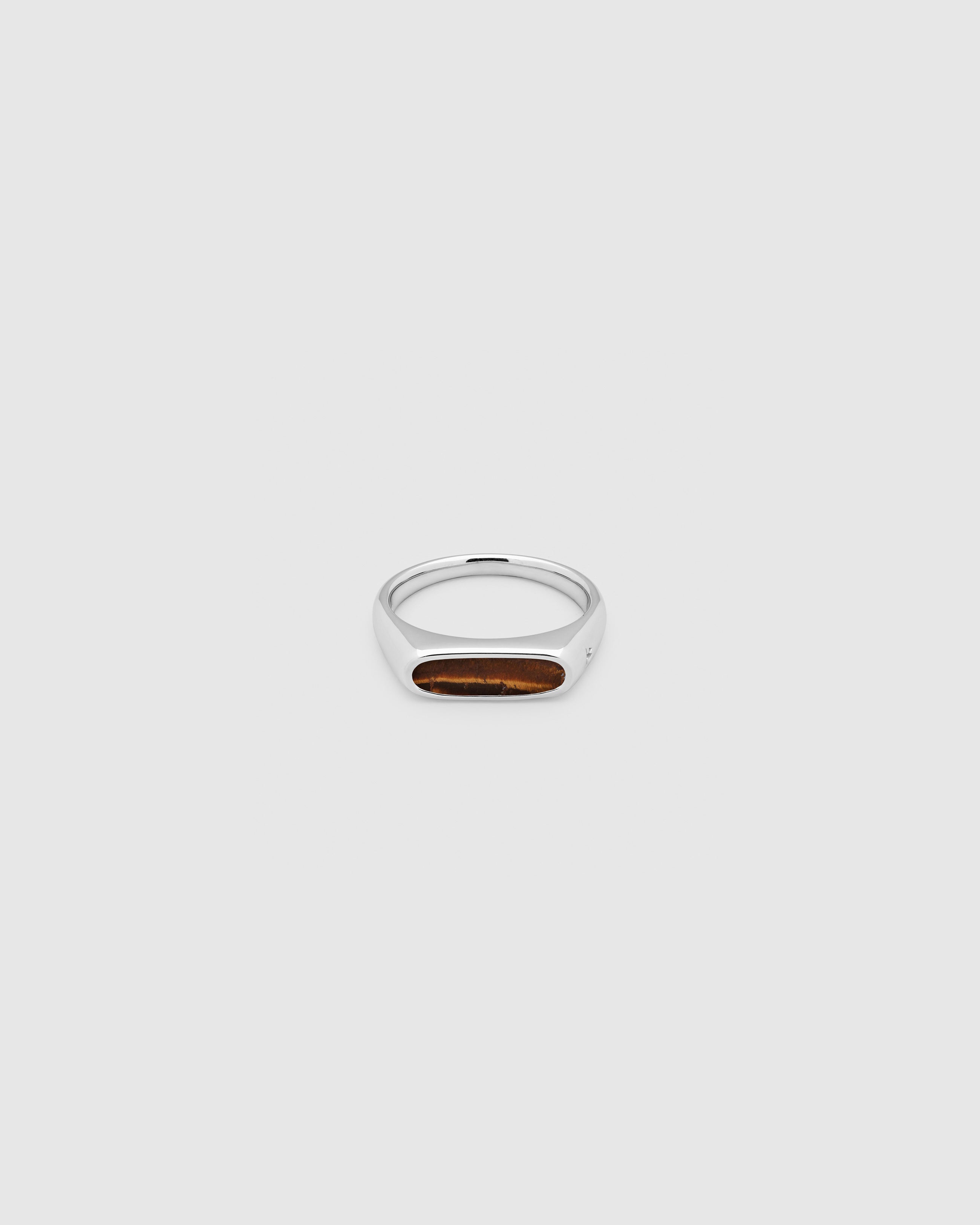 Mario Ring Onyx – Tom Wood