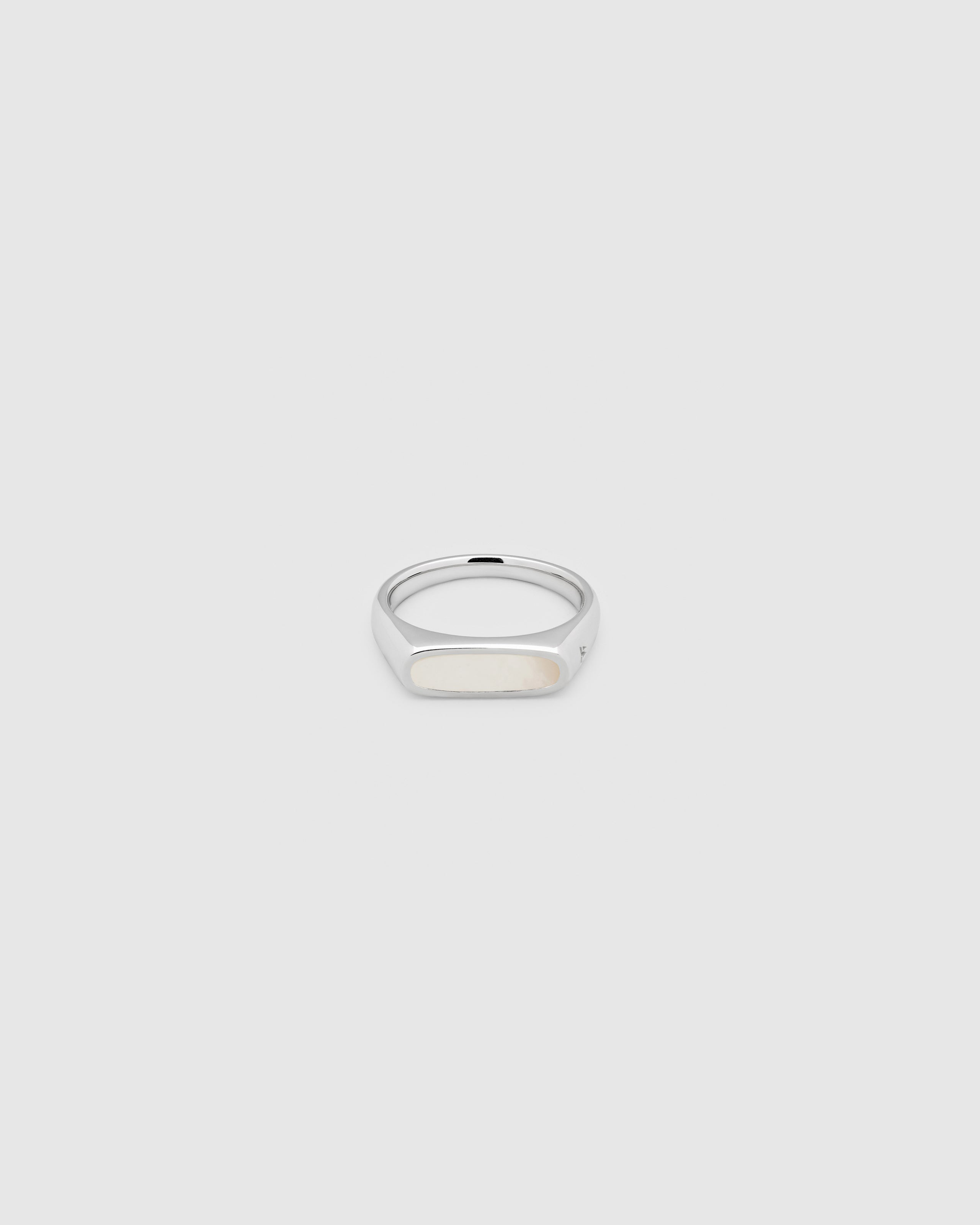 Mario Ring White MOP