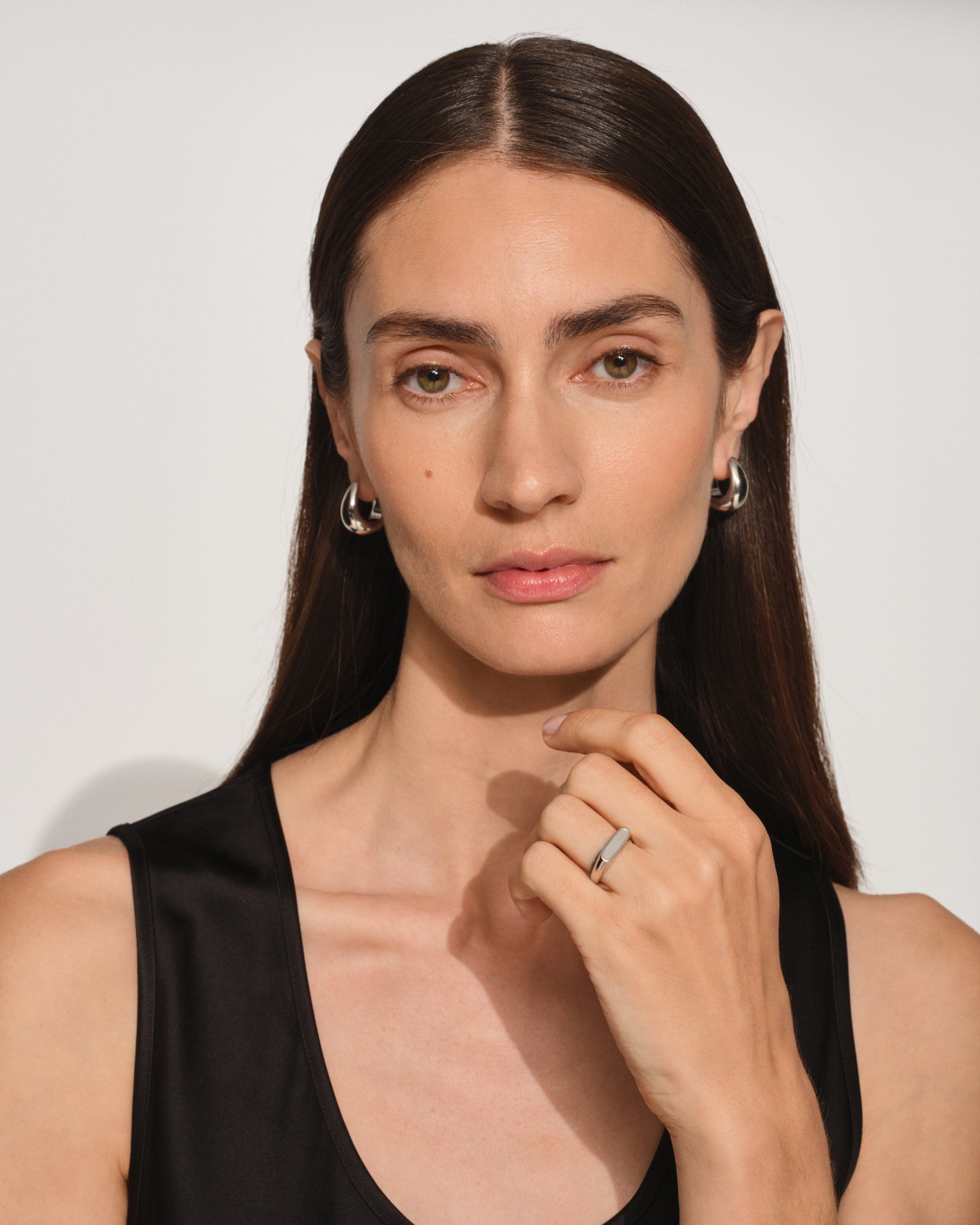 Mario Ring Onyx – Tom Wood