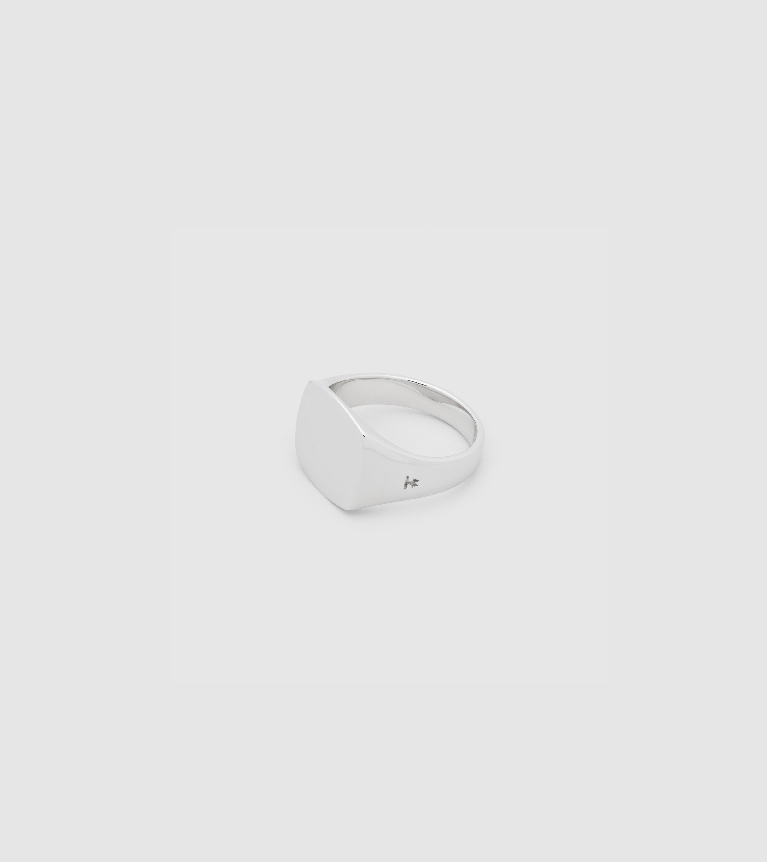 Mini Cushion – Tom Wood
