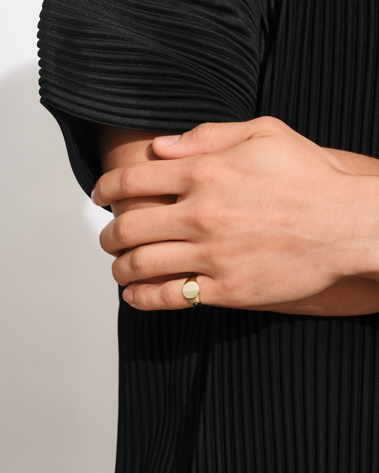 Mini Signet Oval Gold