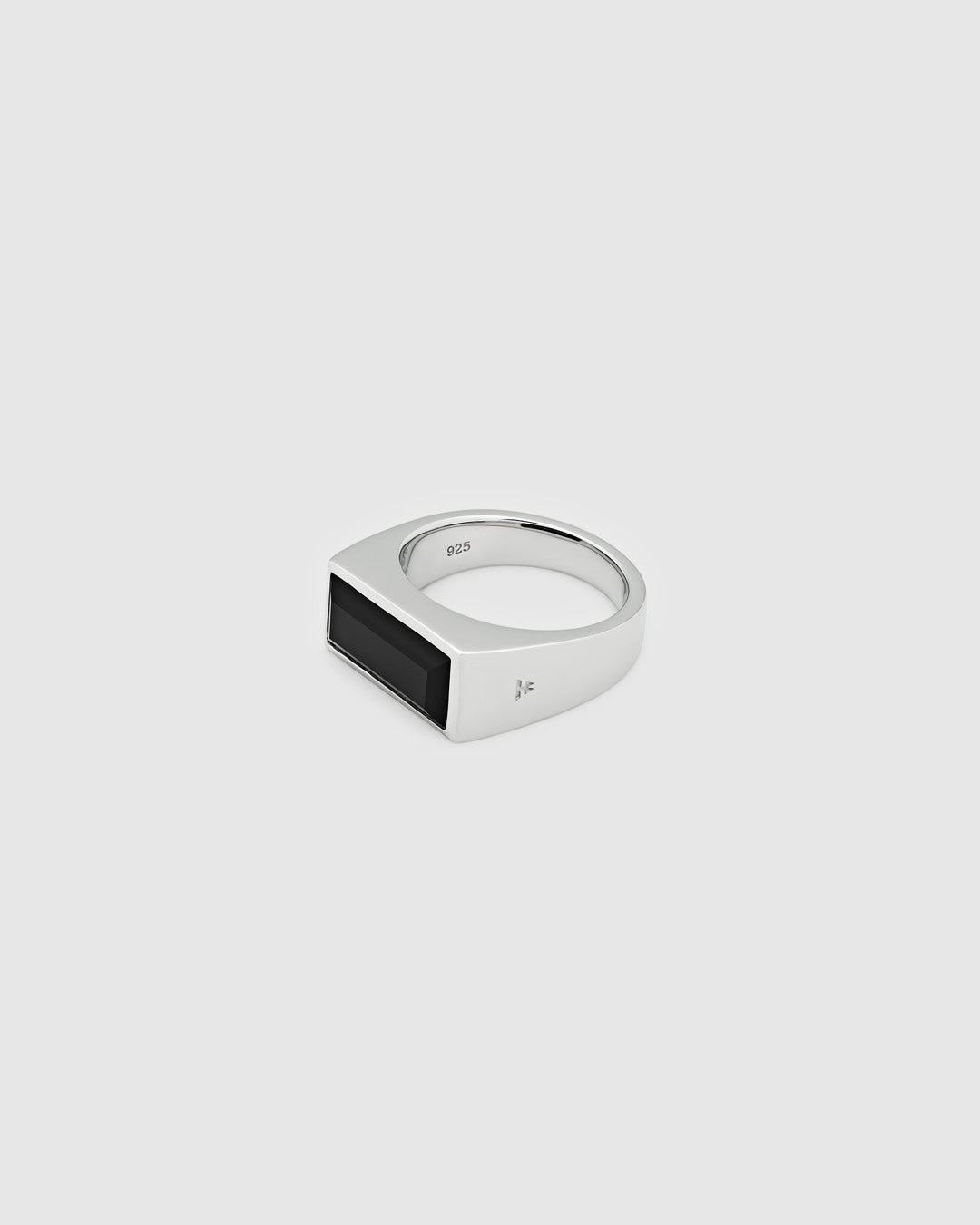 Peaky Ring Polished Onyx