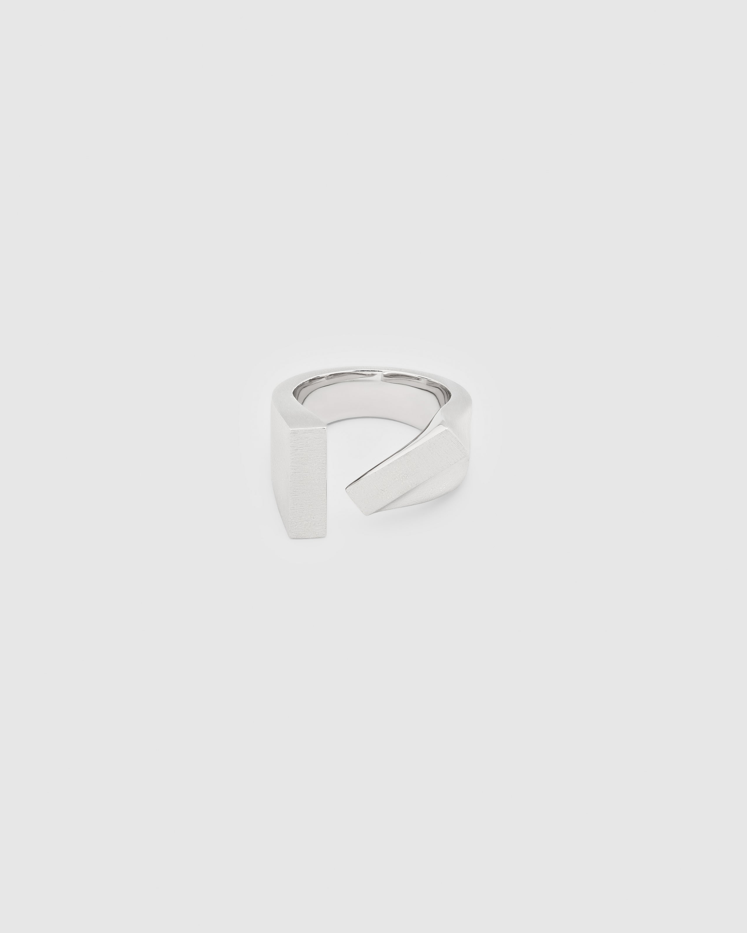 Tilt Ring 