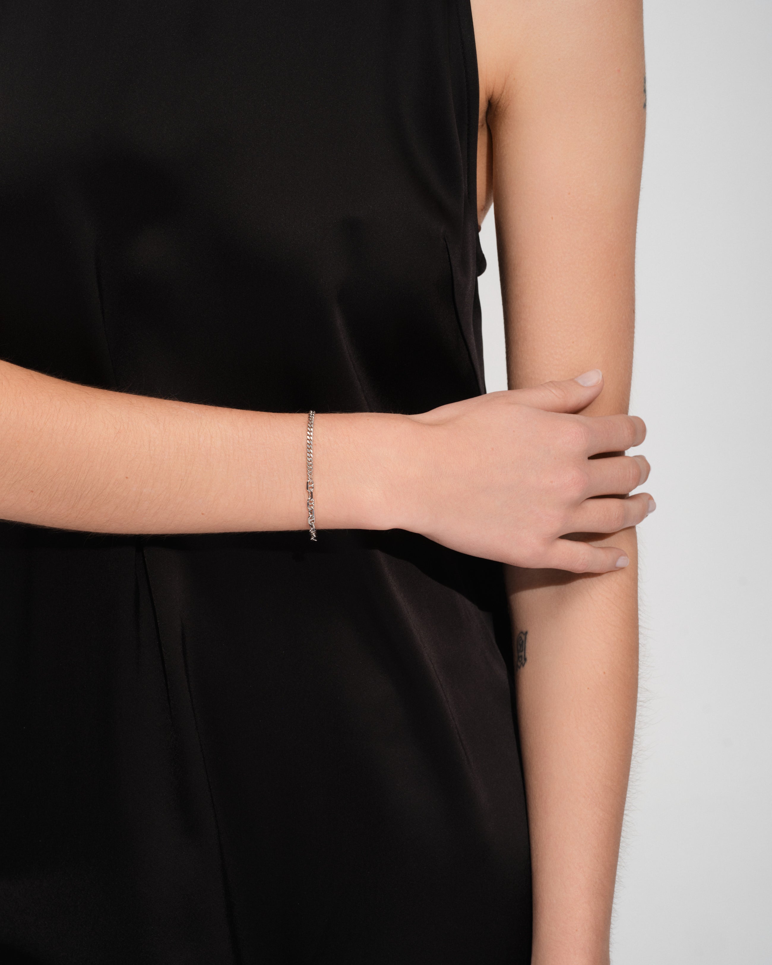 Rue Bracelet – Tom Wood