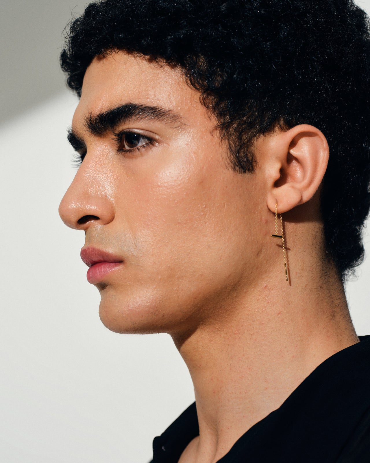 Sleek Ear Chain Gold Brilliant 64 mm