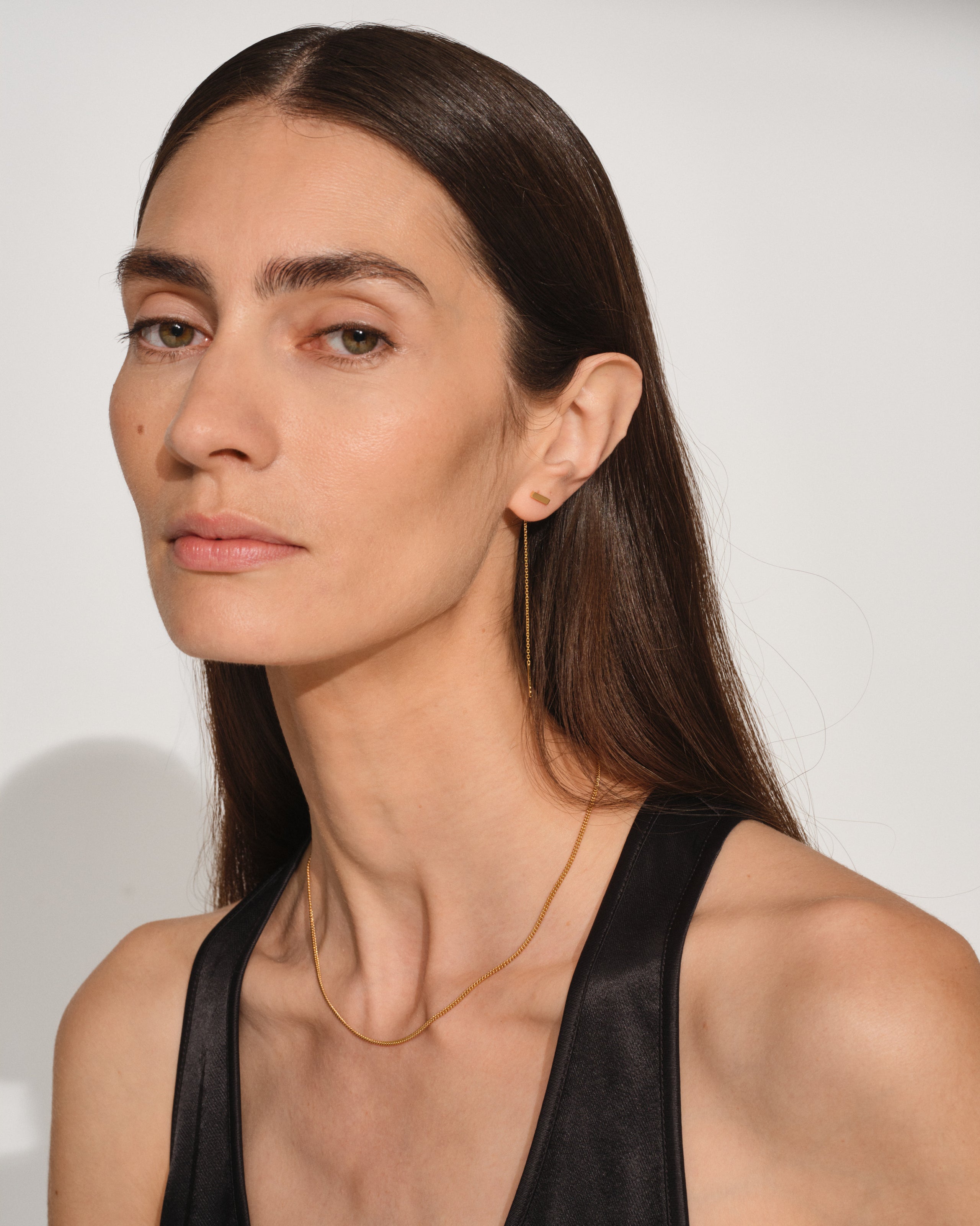 Sleek Ear Chain Gold 64 mm