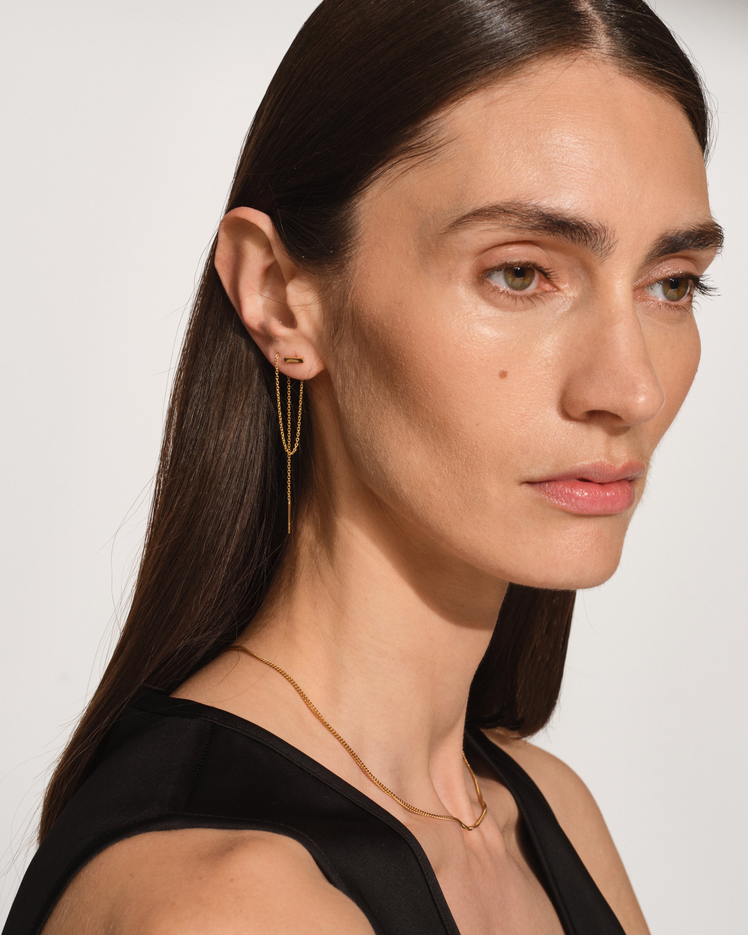 Sleek Ear Chain Gold 140 mm