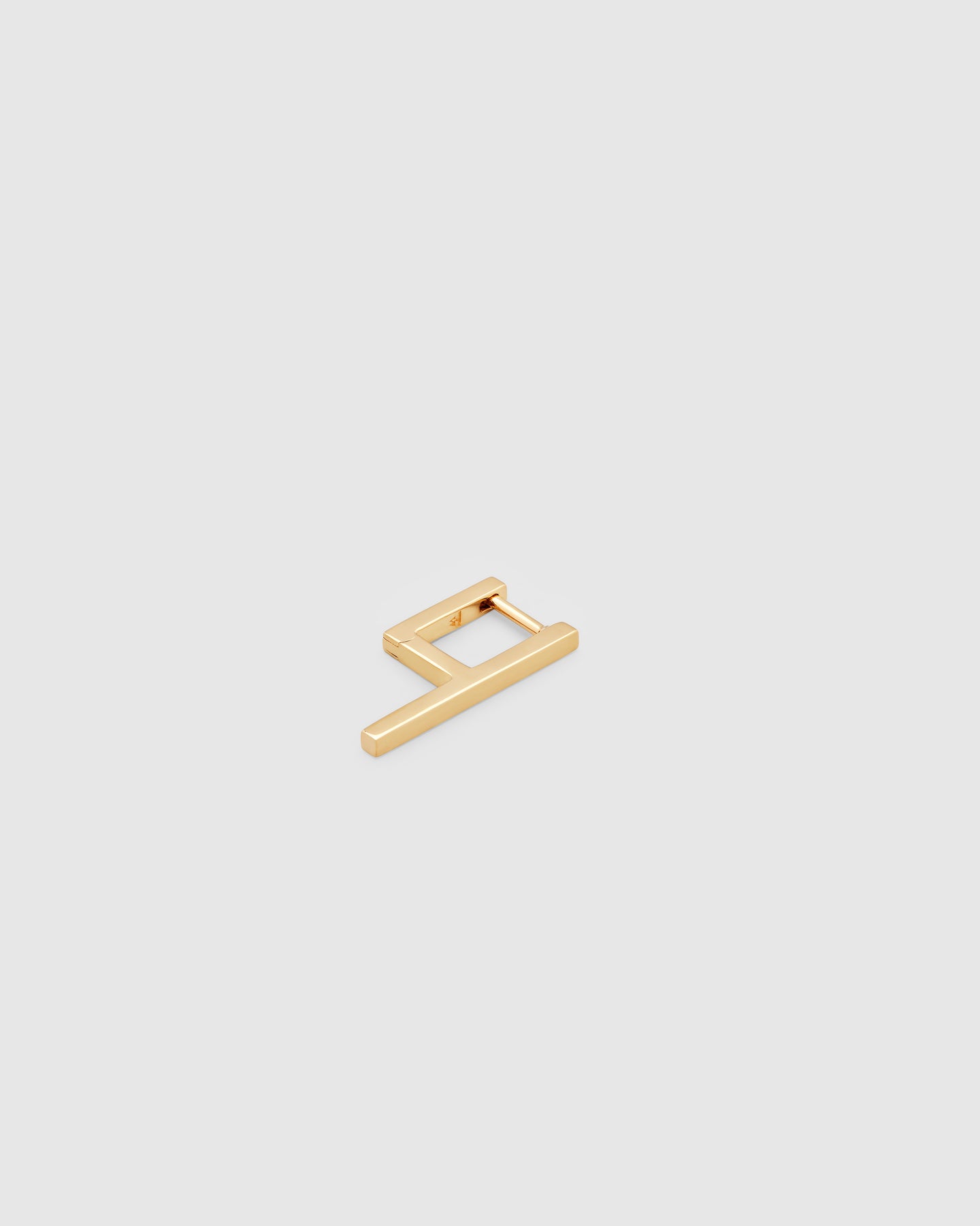Sleek Ear Bar Gold