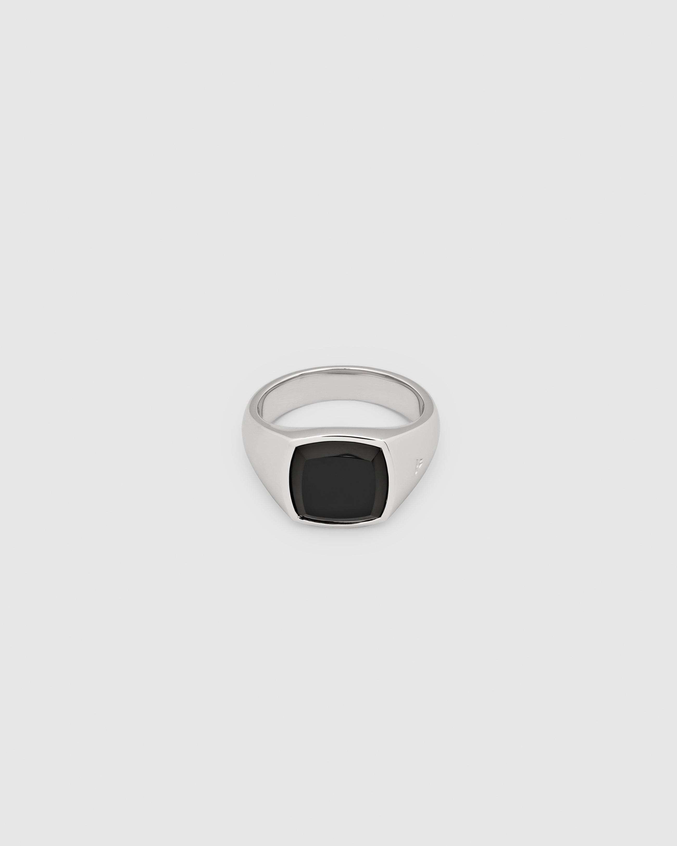 Kay Ring Polished Onyx – Tom Wood