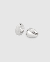 Bao Hoops Medium