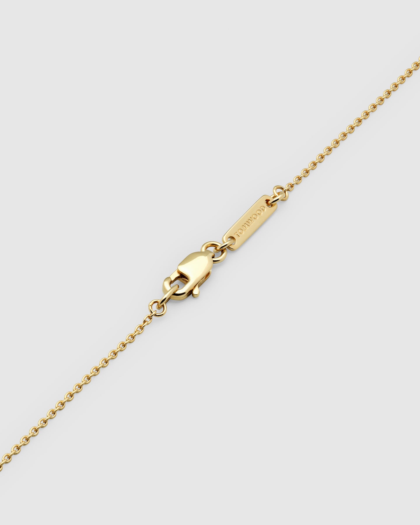 Sleek Pendant Gold Brilliant