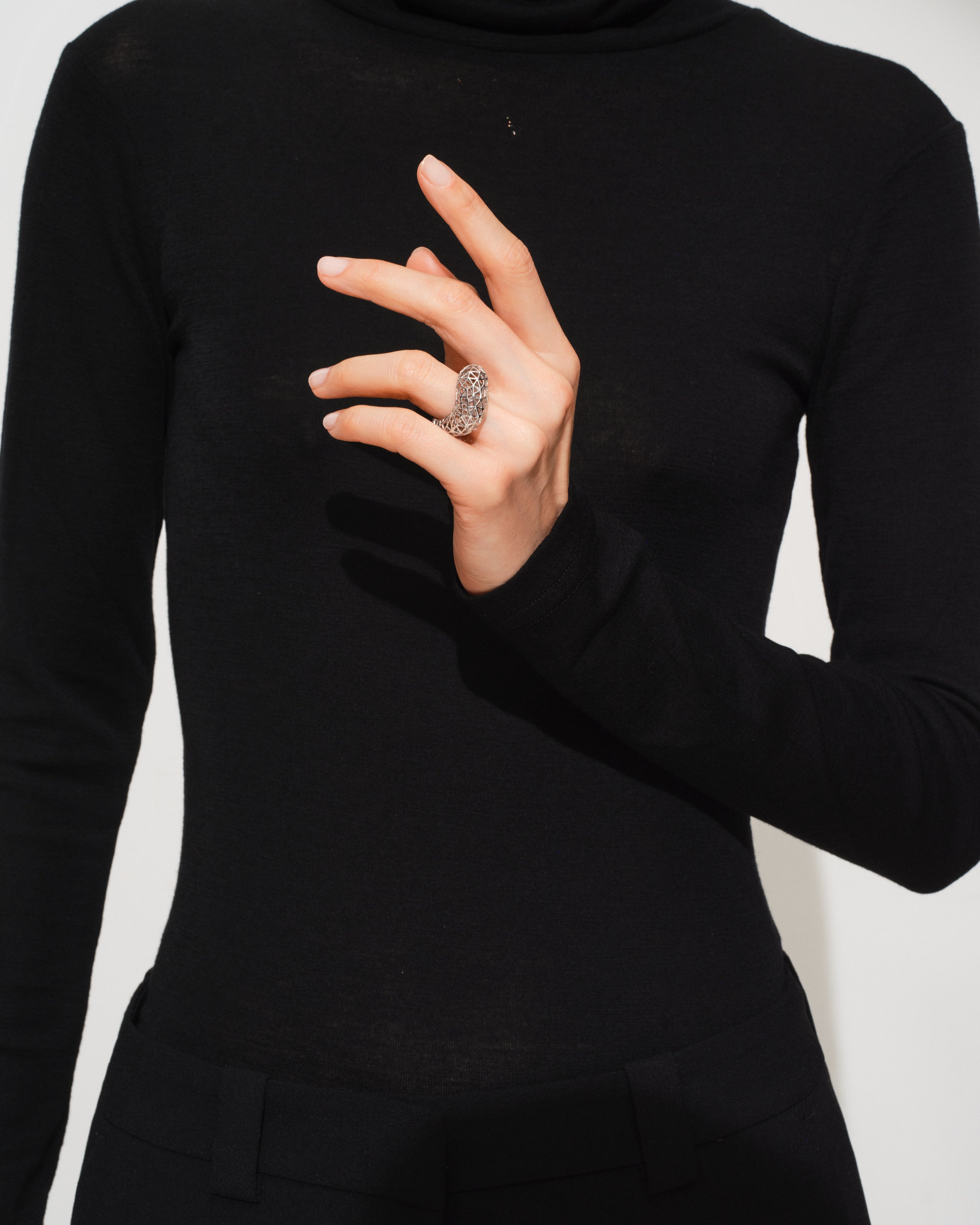 Maze Ring – Tom Wood