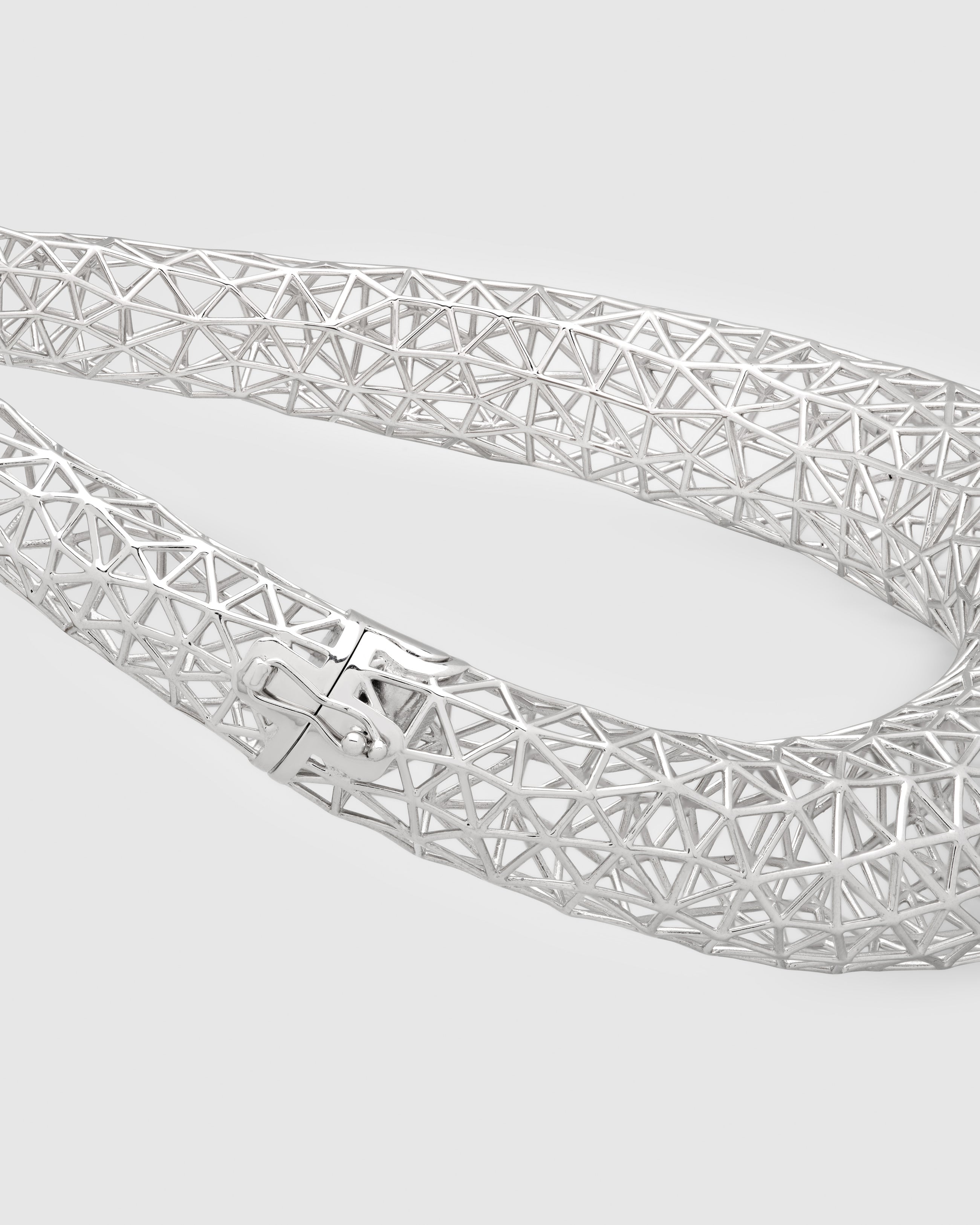Maze Collar – Tom Wood