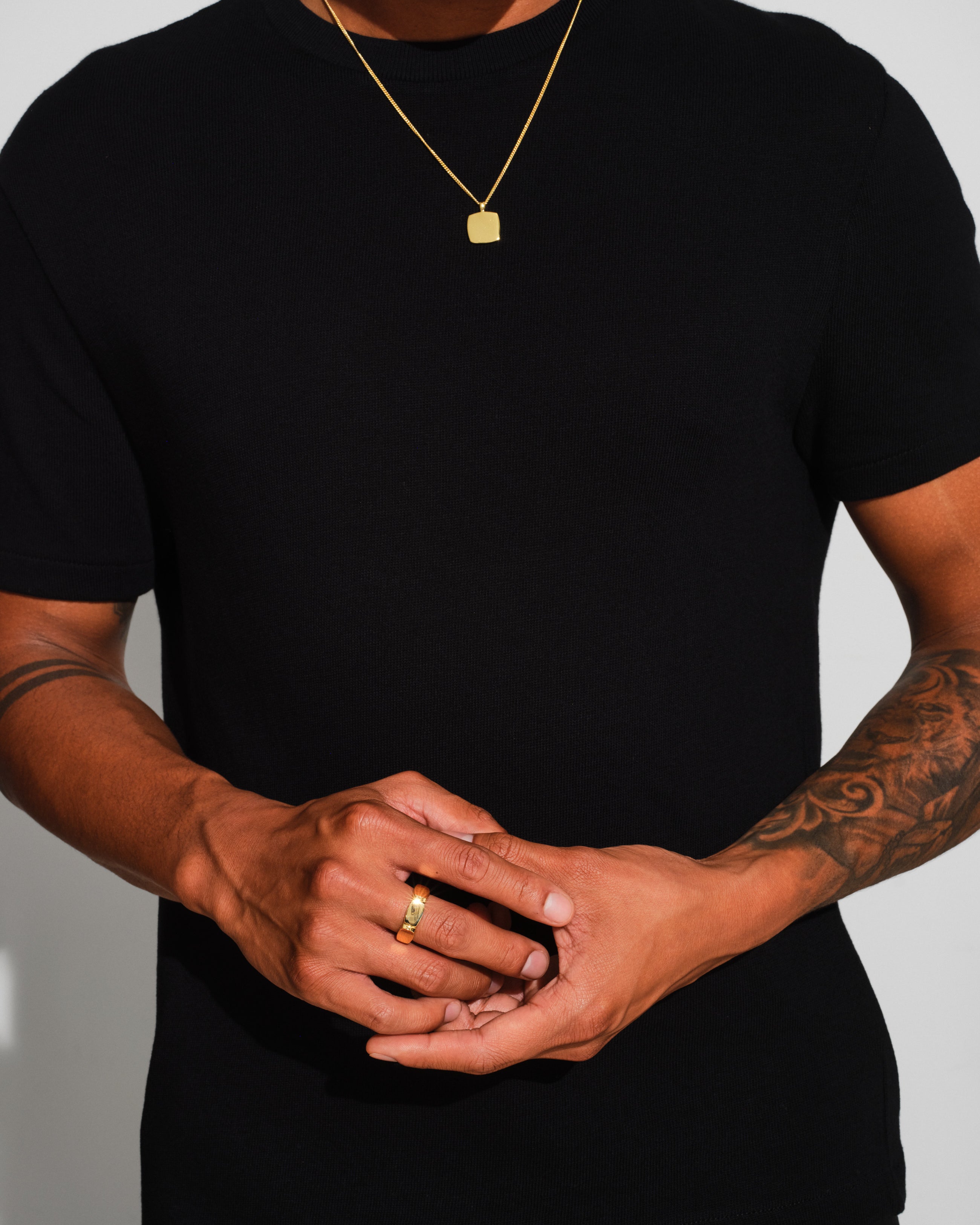 Umi Band Ring Medium Gold – Tom Wood