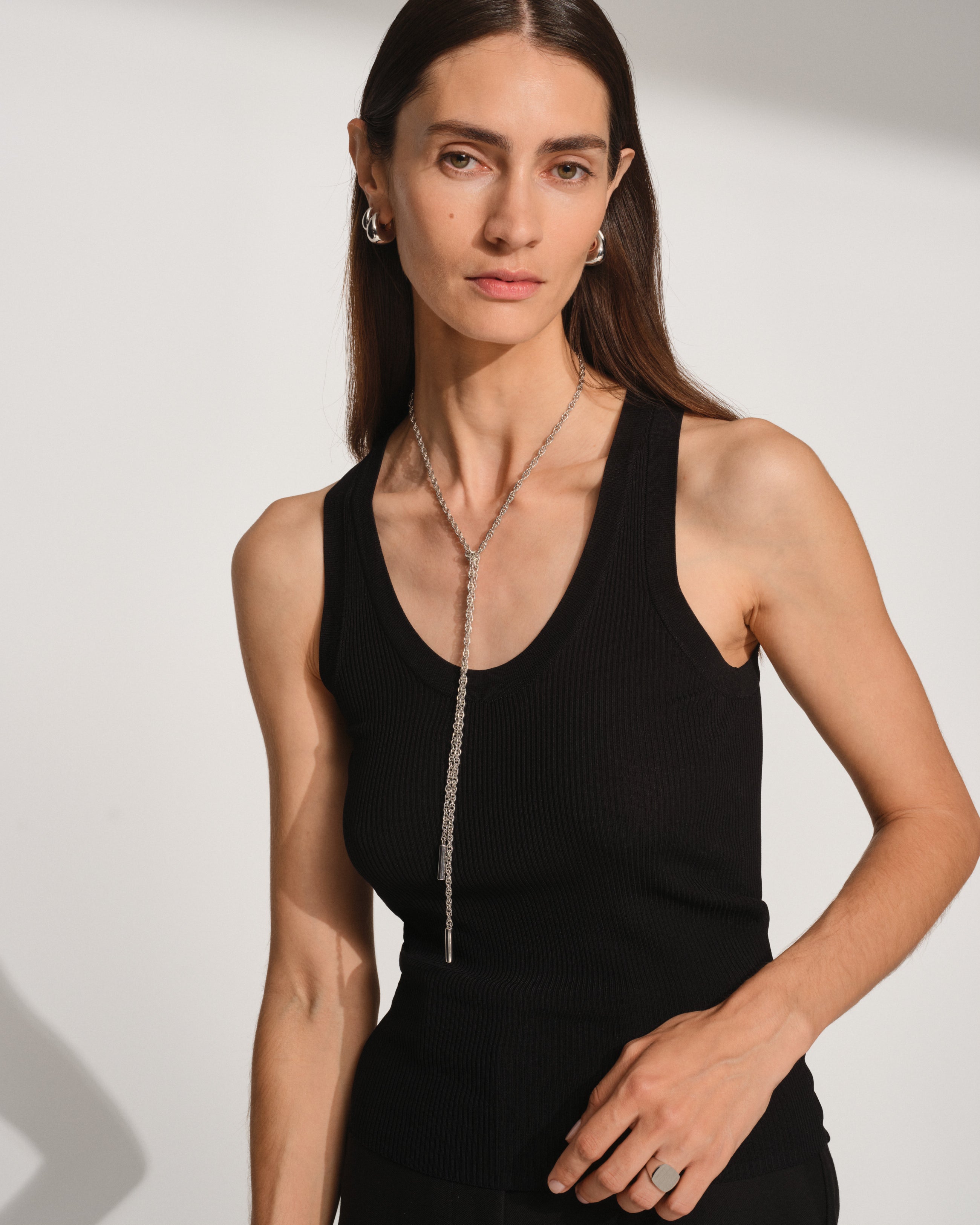 Lace Chain – Tom Wood