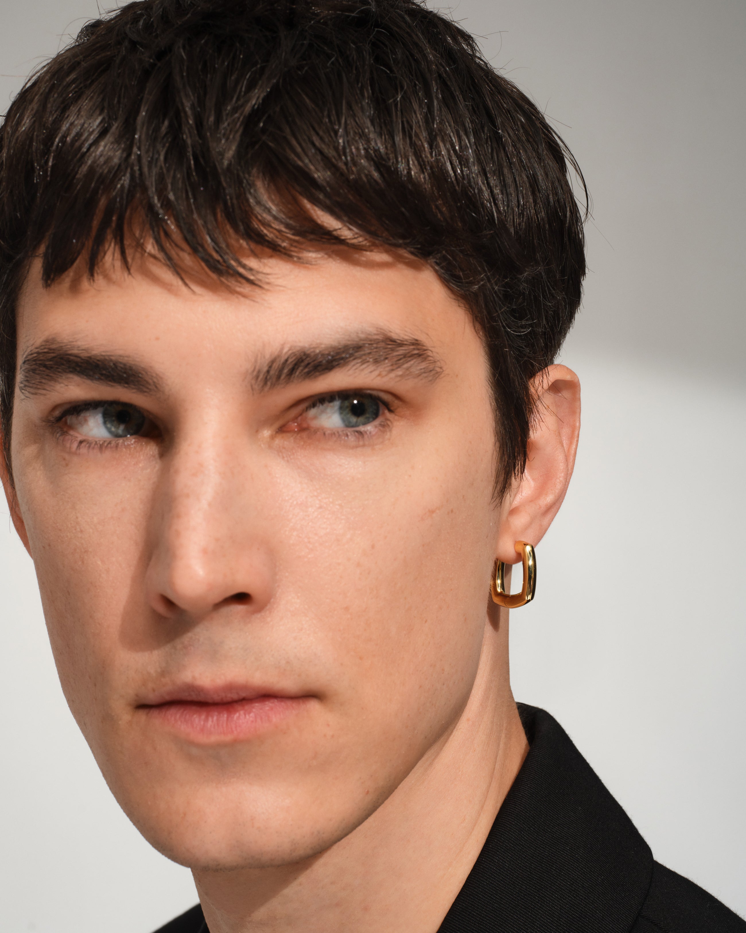 Frame Hoops Medium Gold – Tom Wood