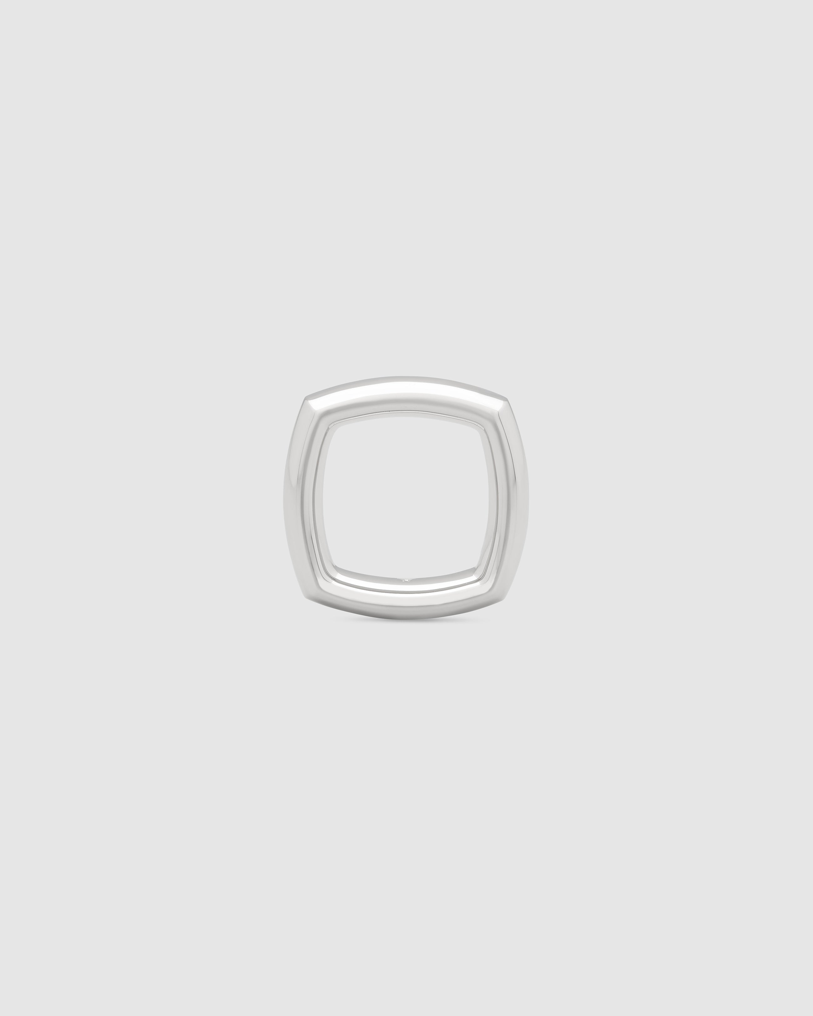 Frame Ring – Tom Wood