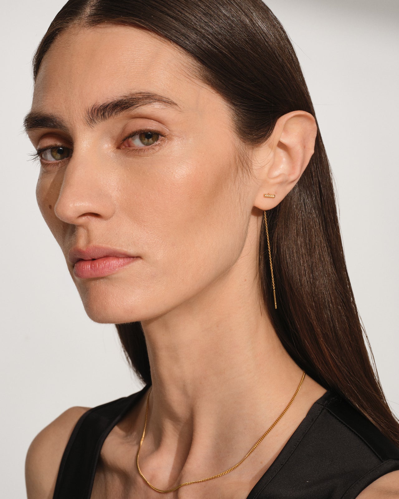 Sleek Ear Chain Gold Brilliant 64 mm