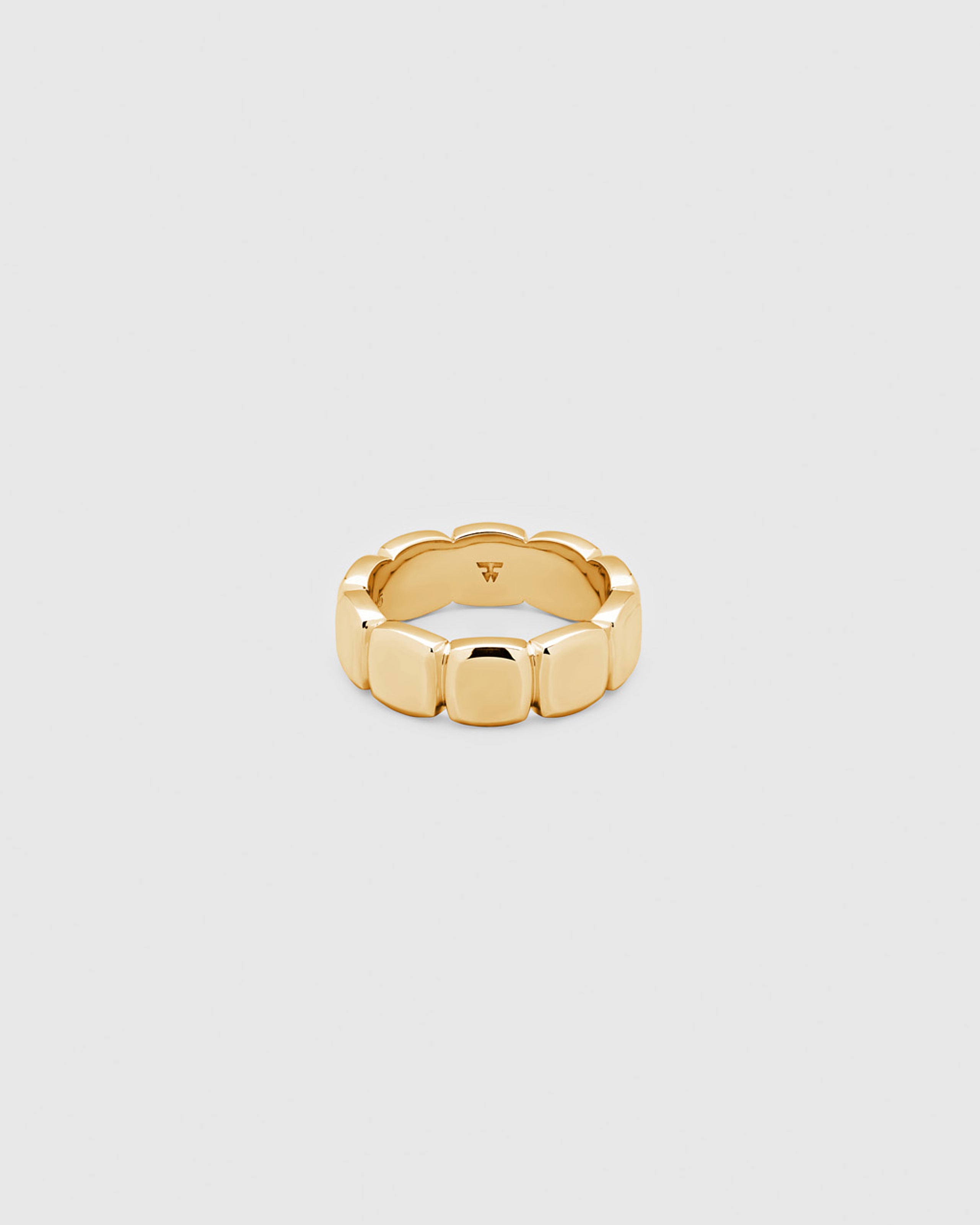 Cushion Band Gold – Tom Wood