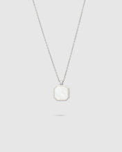 Dan Pendant White MOP