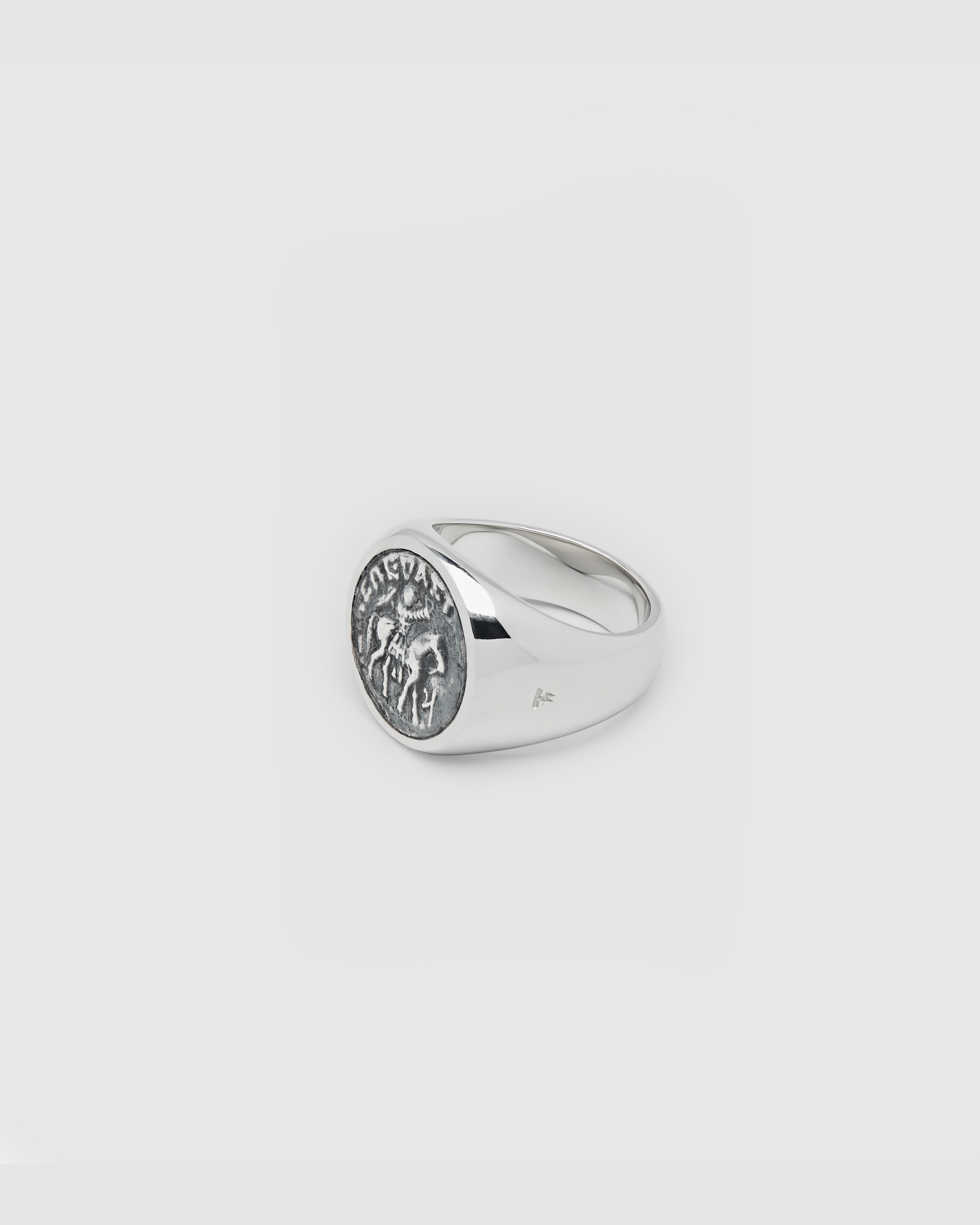 Coin Ring – Tom Wood
