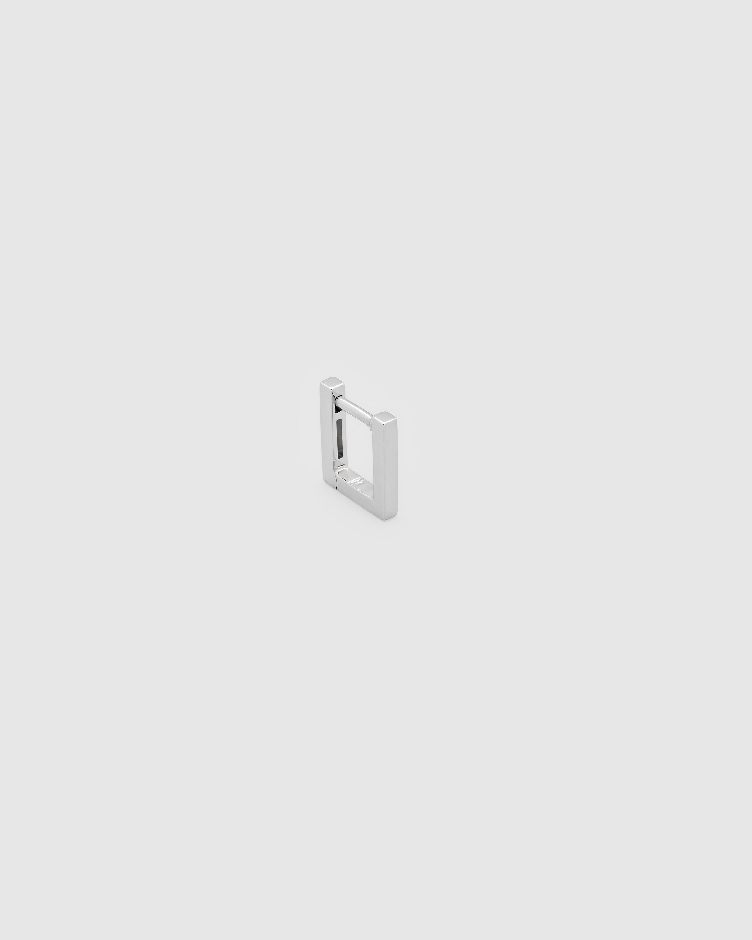 Sleek Huggie