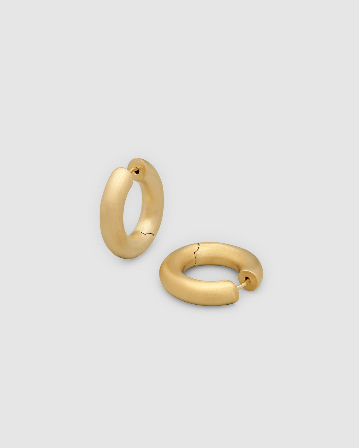 Chunky Hoops Satin Medium Gold