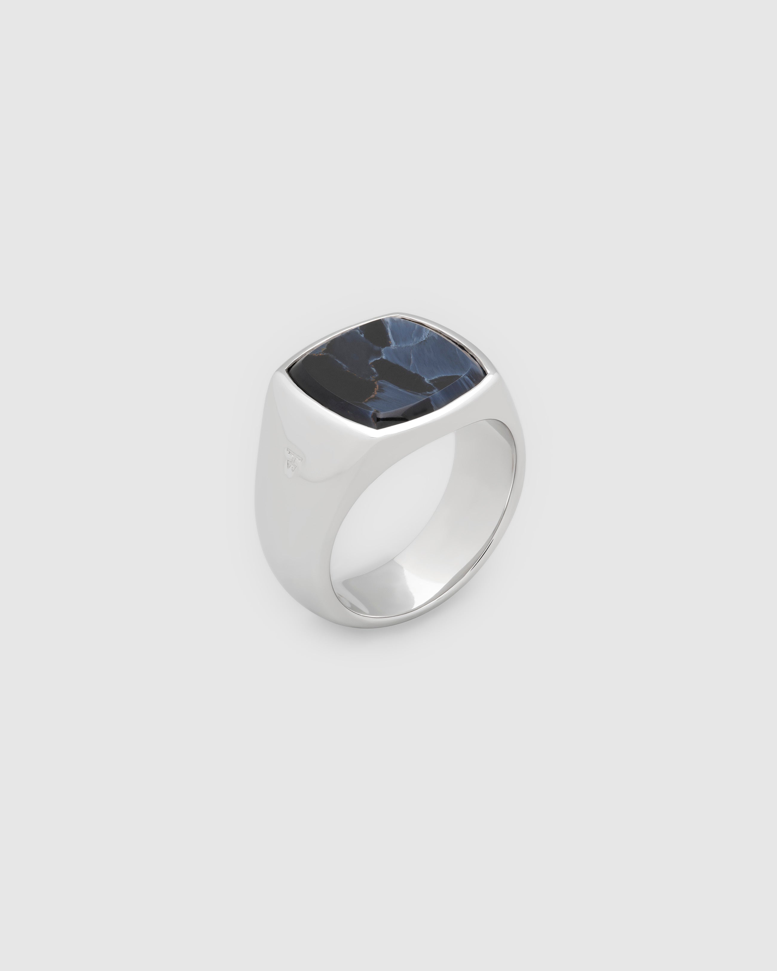 Cushion Pietersite – Tom Wood