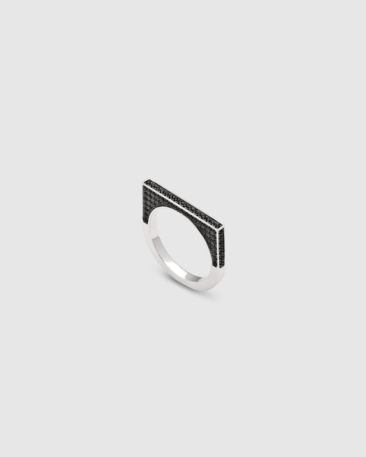 Sleek Ring Half Black Spinel